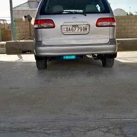 Toyota Sienna 2002
