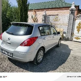 Nissan Versa 2010