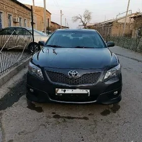 Toyota Camry 2011