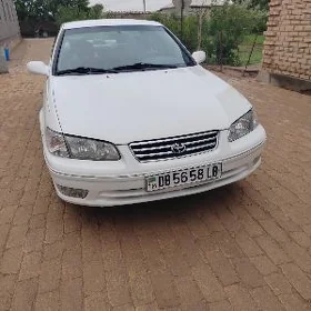 Toyota Camry 2000