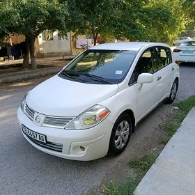 Nissan Versa 2010