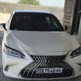 Lexus ES 350 2019