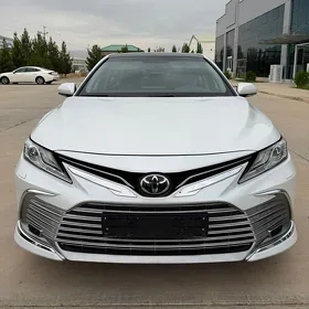 Toyota Camry 2022