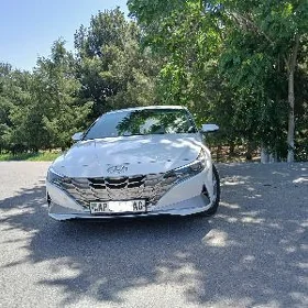 Hyundai Elantra 2021