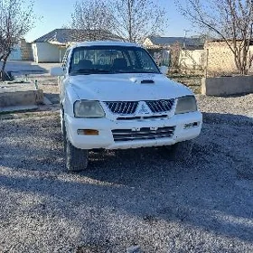 Mitsubishi L200 2006