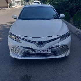 Toyota Camry 2018