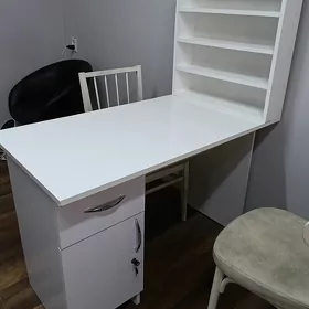 стол
