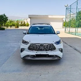 Toyota Highlander 2022