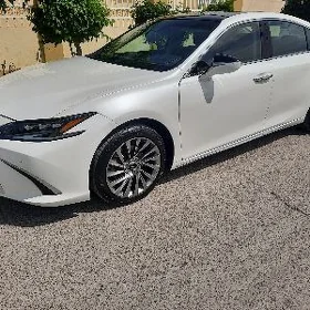 Lexus ES 350 2020