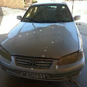 Toyota Camry 2000