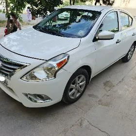 Nissan Versa 2017