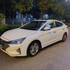Hyundai Elantra 2020
