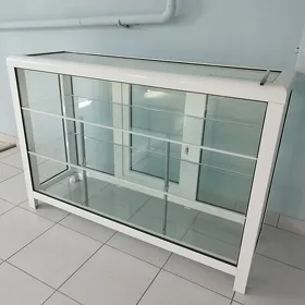 торговый прилавок