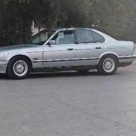 BMW E34 1990