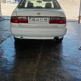 Toyota Corona 1995