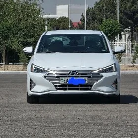 Hyundai Elantra 2020