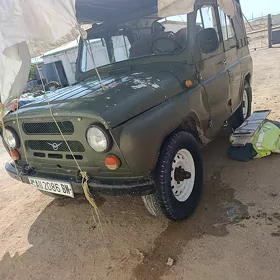 UAZ 469 1988