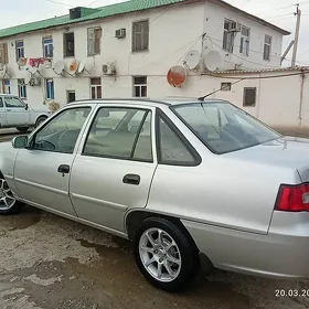 Daewoo Nexia 2015