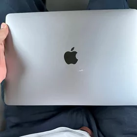 macbook pro m1 16/256