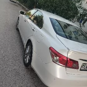Lexus ES 350 2011