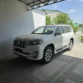 Toyota Land Cruiser Prado 2023