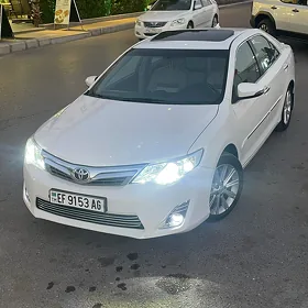 Toyota Camry 2014
