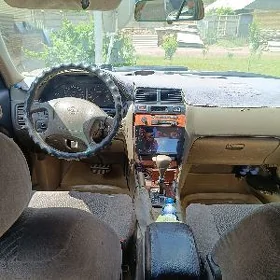Nissan Maxima 1999