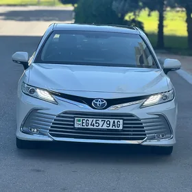 Toyota Camry 2022