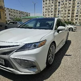 Toyota Camry 2020