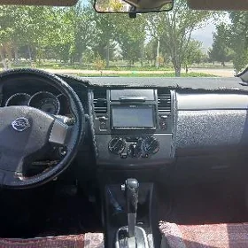 Nissan Versa 2009