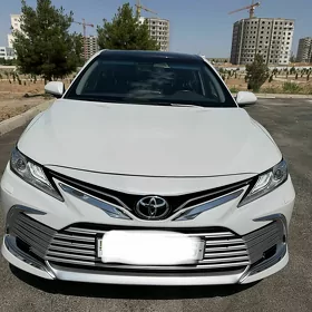 Toyota Camry 2022