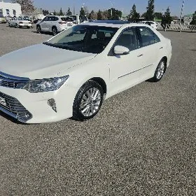 Toyota Camry 2015