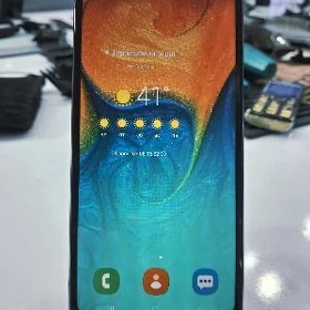 SAMSUNG A30