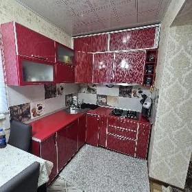 Продаётся кухонный гарнитур