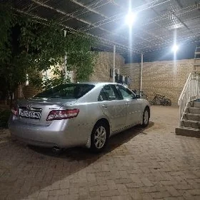 Toyota Camry 2010