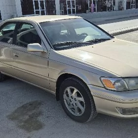 Toyota Camry 2000