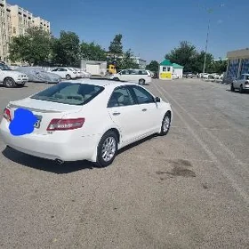 Toyota Camry 2010