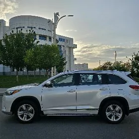Toyota Highlander 2017