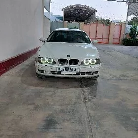 BMW 528 2000