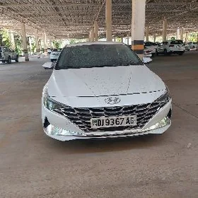 Hyundai Elantra 2021