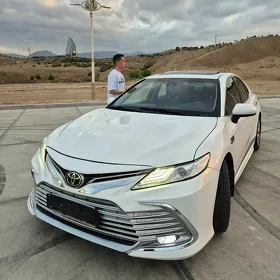 Toyota Camry 2020