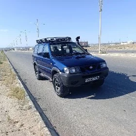 Nissan Terrano 2000