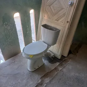 tuwalet unitaz