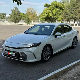 Toyota Camry 2024