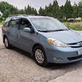 Toyota Sienna 2008