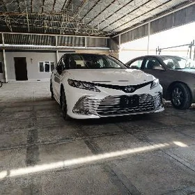 Toyota Camry 2023