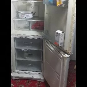 haladilnik  indizit