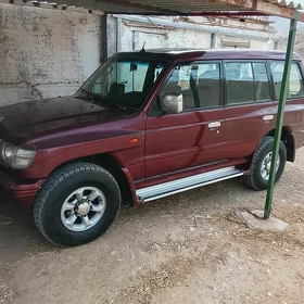 Mitsubishi Pajero 1999