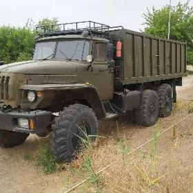 Ural 5557 1886