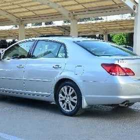 Toyota Avalon 2005